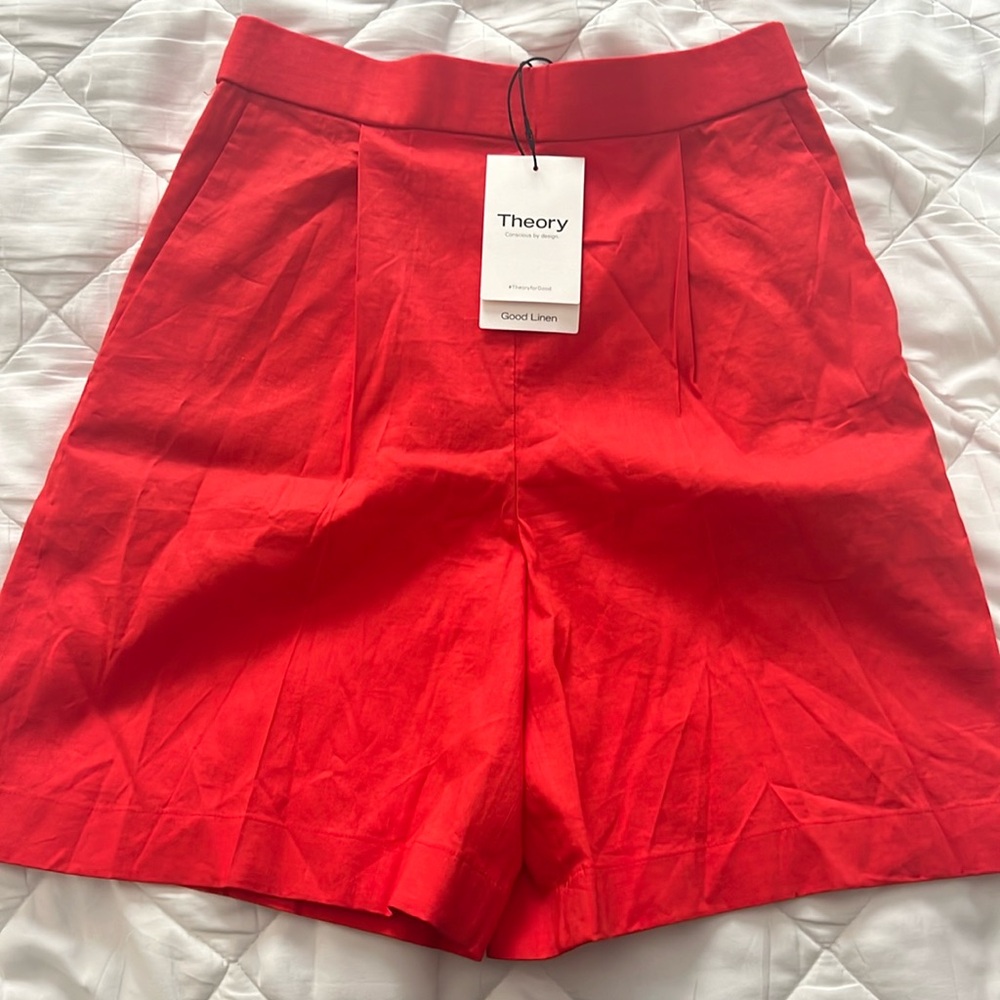 Theory - Light linen pull over short, high waisted